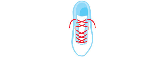 Намалете ја болката во стапалата врзувајќи ги врвките на поинаков начин