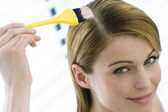 6 навики со кои несвесно ја оштетуваме косата