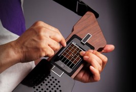 Кул гаџет за Ајфон и Ајпод тач