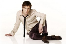 Како да се облекувате како Chuck Bass?