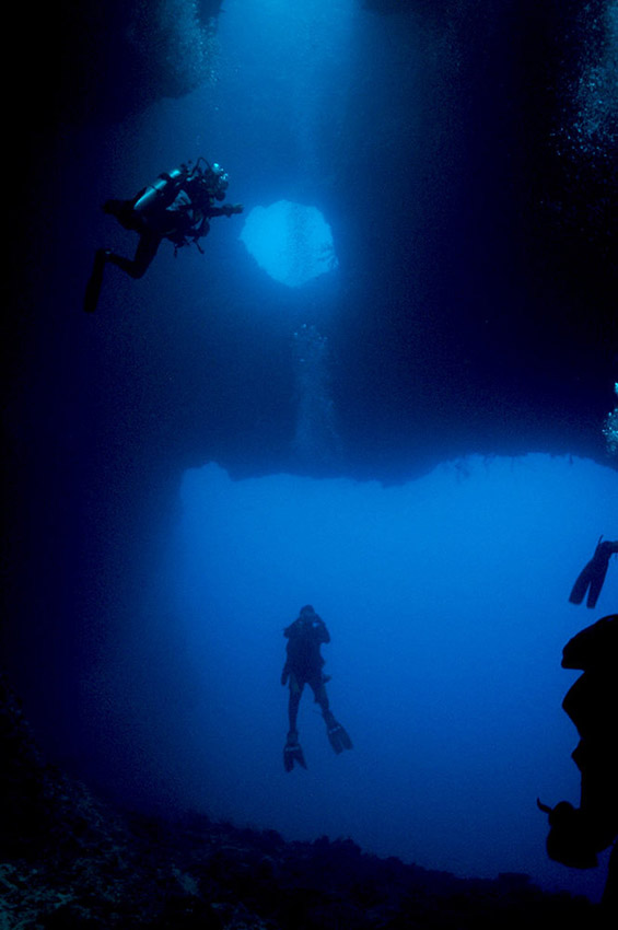Големата сина морска дупка во Белизе