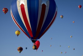 Фотографии од фестивалот на балони на топол воздух во Албакурки