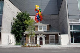 Куќи на несоодветни места