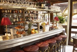 На кафе во Софија, Р.Бугарија