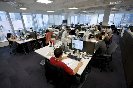 Како да бидете добар колега?