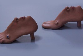 Необична опсесија со чевли