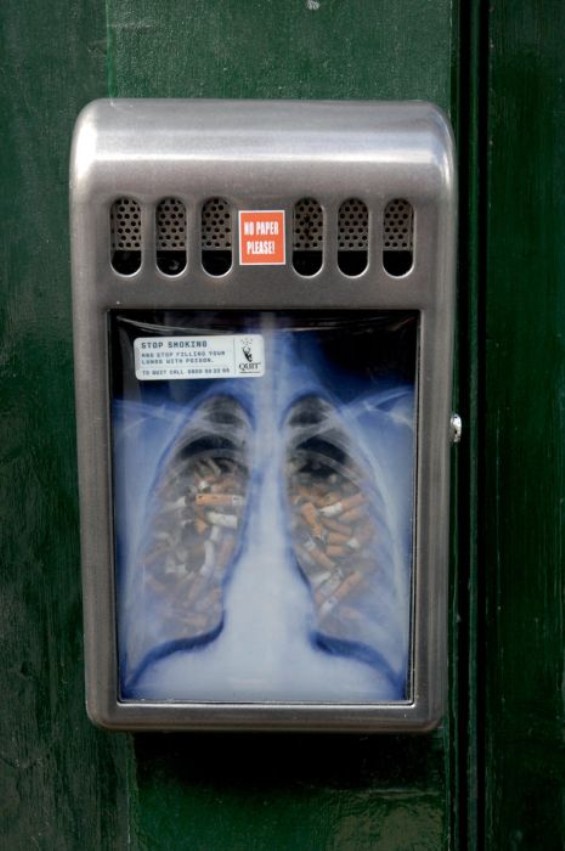 Шокантни постери за цигарите