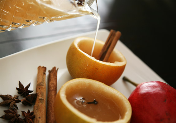 Топол сок од јаболка во крушка