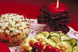 Божиќните трпези ширум светот