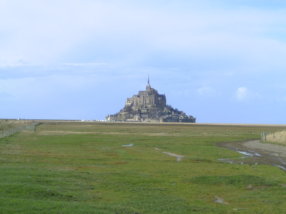 (15) Мон Сен Мишел – град среде море Мон Сен Мишел – град среде море
