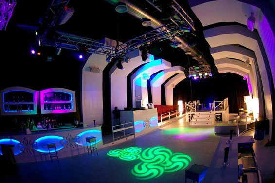 Ноќен клуб инспириран од ледените пештери