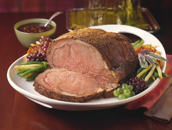 Божиќните трпези ширум светот