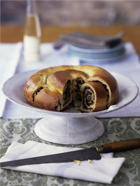 Божиќните трпези ширум светот