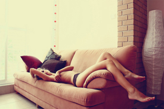 Автопортрети од разголената Јулија Городински