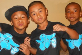 Фасцинантни фристајл движења на три дечиња