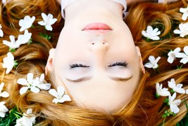 Колоритна женственост низ објектив