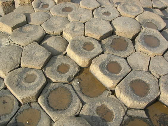 Џиновската патека - неоткриена ирска убавина