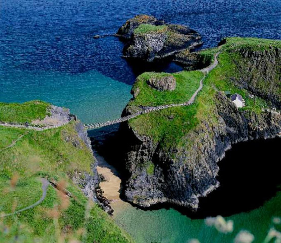 Џиновската патека - неоткриена ирска убавина