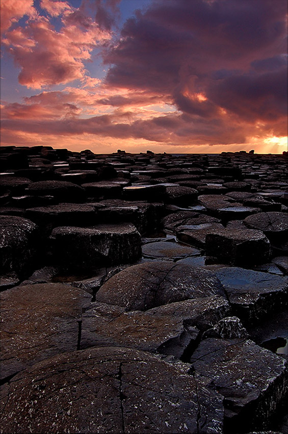 Џиновската патека - неоткриена ирска убавина