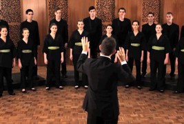 Хорска изведба за феноменот фејсбук