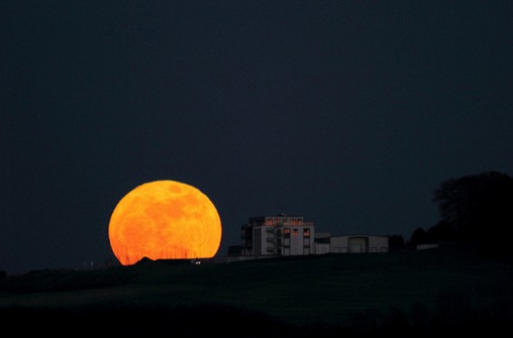 50 прекрасни фотографии од супер месечината низ светот