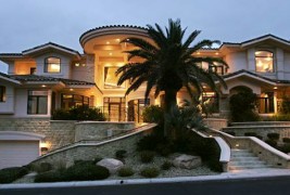 Николас Кејџ продава уште еден луксузен имот