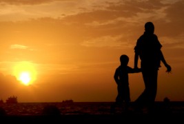 Татко употребува обратна психологија врз синчето