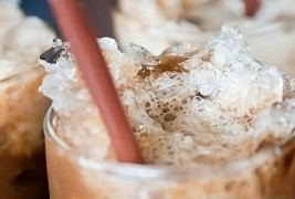 Ледено кафе со кршен мраз