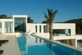 Рајска куќа на Ибица