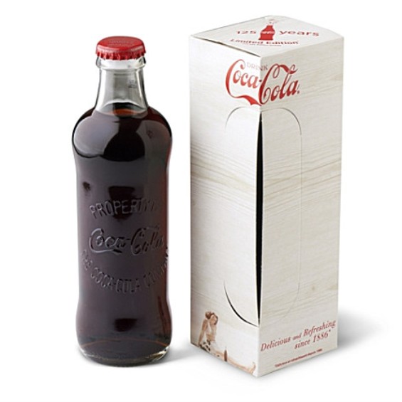 Првите шишиња на Кока-кола