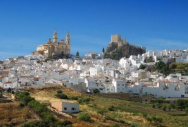 Прекрасното бело село во Шпанија