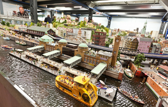 (7) Животот во еден минијатурен свет Животот во еден минијатурен свет