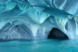 Мермерните азурни пештери