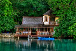 Одморалиштето „Златно око“ во Јамајка