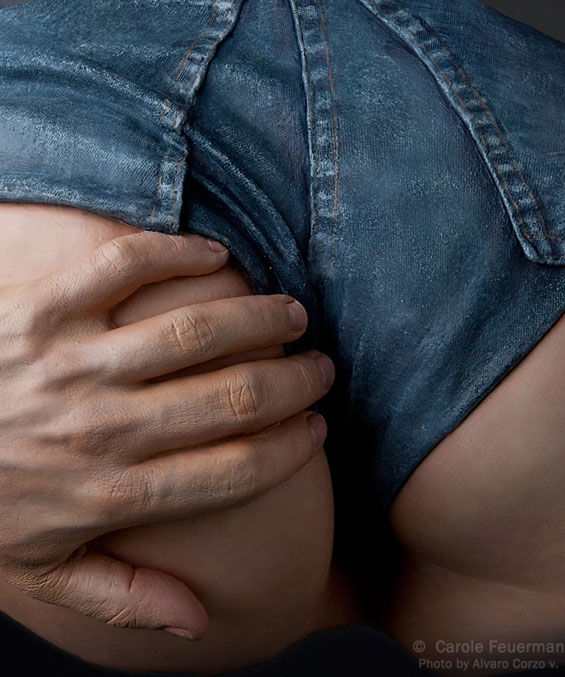 Вистински луѓе или восочни фигури?