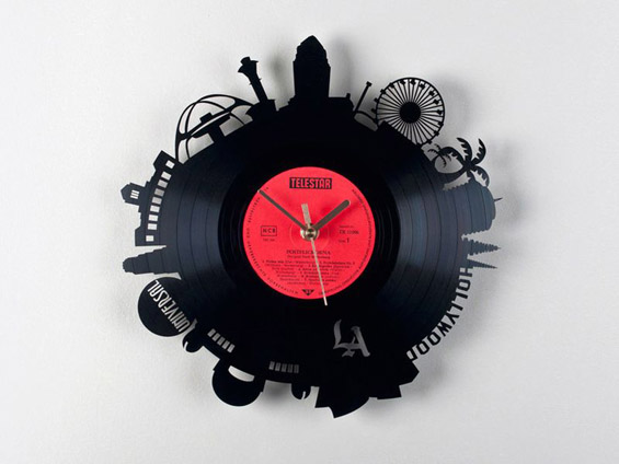 Градски часовници изработени од винилски плочи