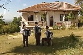 Бугарска фолк верзија на музиката од „Супер Марио“