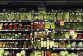 Човек претворен во зеленчук