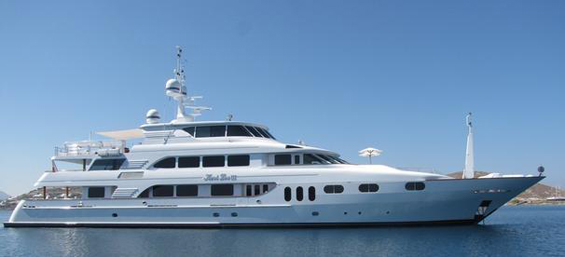 Луксузна јахта за прекрасен одмор