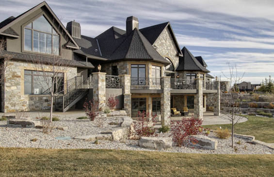 (2) Планинска палата во Канада Планинска палата во Канада