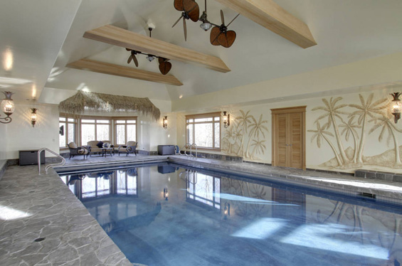 (4) Планинска палата во Канада Планинска палата во Канада