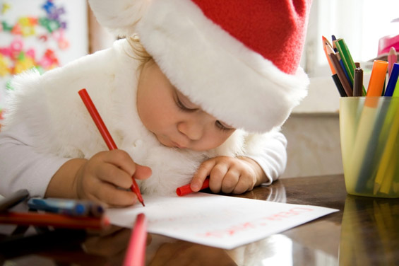 Смешни новогодишни детски желби и пораки до Дедо Мраз