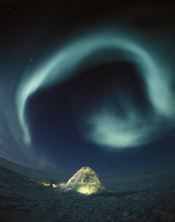 Волшебната поларна светлина на небото