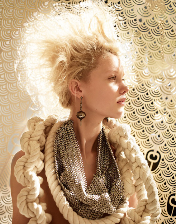 (8) Креативни фустани изработени од хартија Креативни фустани изработени од хартија