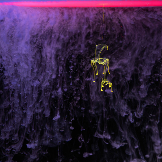 (9) Колоритна експлозија од мастило и вода Колоритна експлозија од мастило и вода