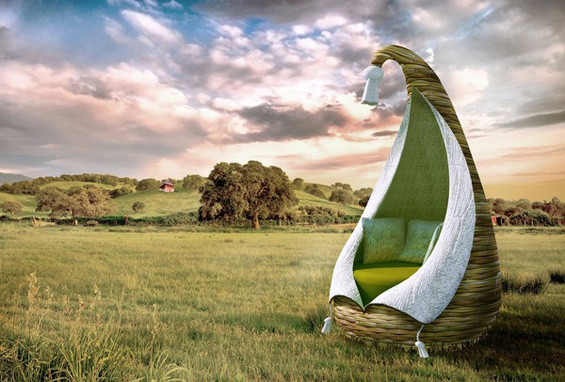 Удобна фотелја за целосна релаксација