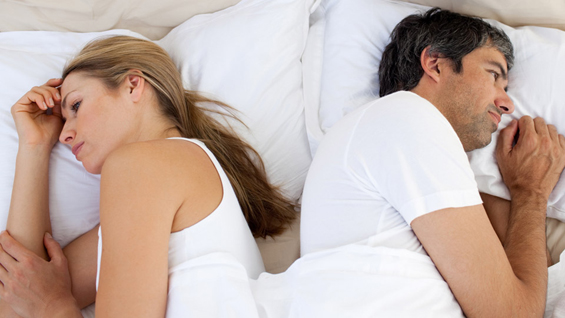 (1) Научно потврдено: Не си легнувајте на спиење вознемирени Научно потврдено: Не си легнувајте на спиење вознемирени