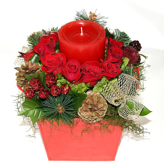 Божиќни цветни декорации