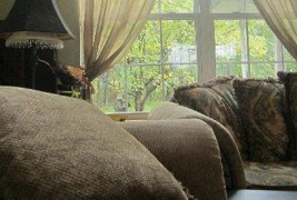 Демонот кој се крие зад каучот