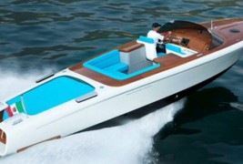 Луксузен глисер во ретро стил